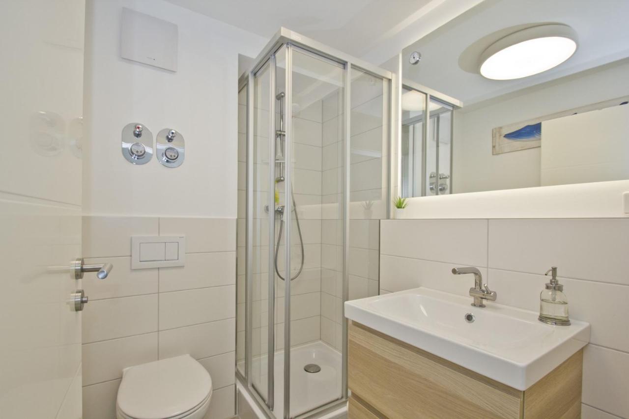 Ferienwohnung Mit Balkon Und Meerblick - Ferienresidenz Zwei Bodden Fewo 1-4 Lietzow Extérieur photo