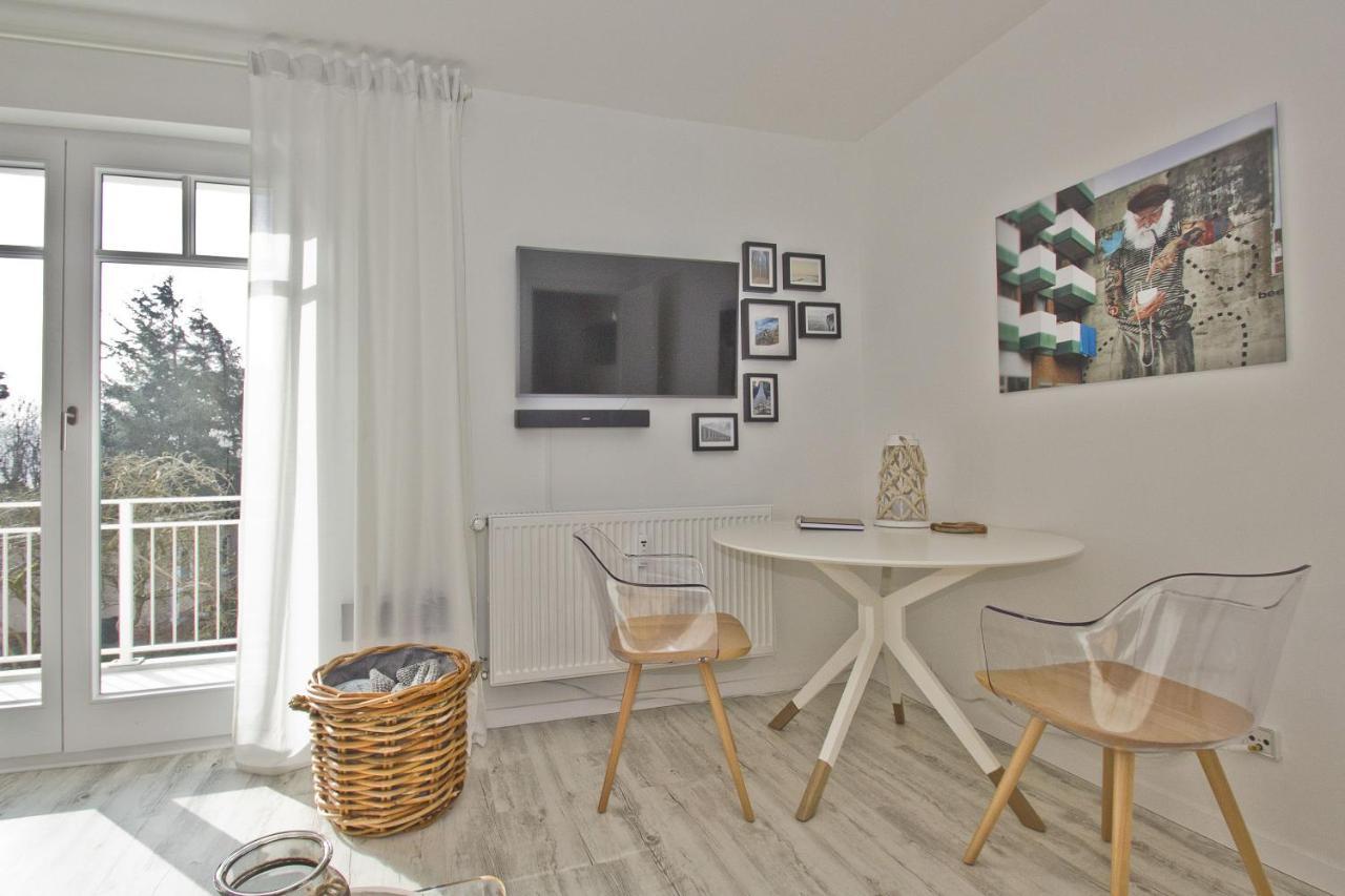 Ferienwohnung Mit Balkon Und Meerblick - Ferienresidenz Zwei Bodden Fewo 1-4 Lietzow Extérieur photo